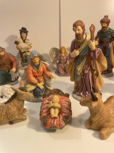Weihnachtskrippe komplett aus